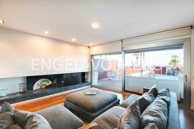 4 bedroom Villa for sale in Empuriabrava, Castelló d'Empúries with pool garage - € 1,300,000 (Ref: 9480761)