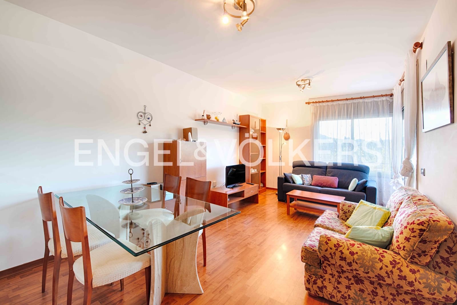 3 soveværelse Lejlighed til salg i Llanca med garage - € 250.000 (Ref: 9496488)