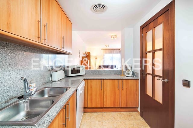 3 soveværelse Lejlighed til salg i Llançà med garage - € 250.000 (Ref: 9496488)