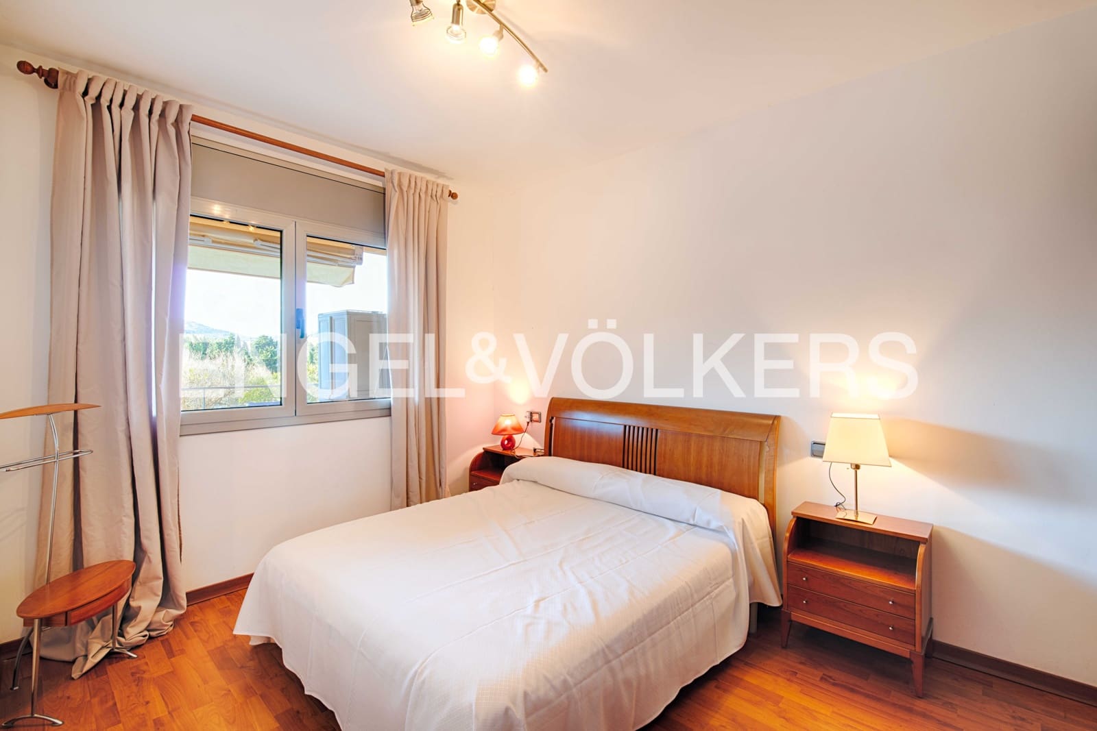 3 soveværelse Lejlighed til salg i Llanca med garage - € 250.000 (Ref: 9496488)