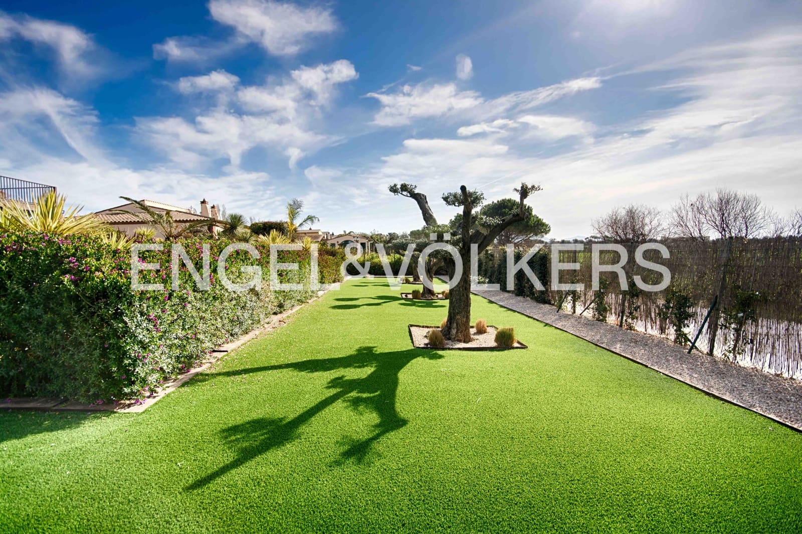 Chalet de 3 habitaciones en Peralada en venta con piscina garaje - 890.000 € (Ref: 9506471)