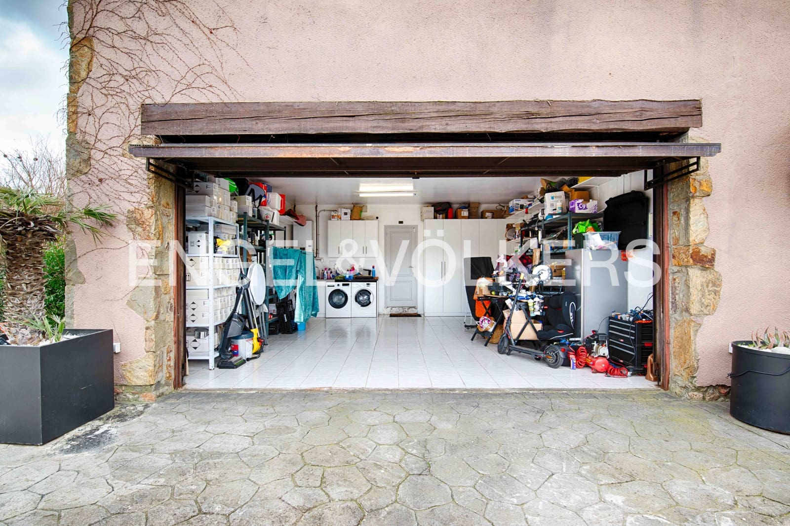 Chalet de 3 habitaciones en Peralada en venta con piscina garaje - 890.000 € (Ref: 9506471)