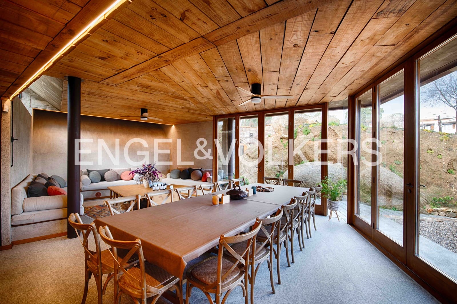 7 Zimmer Gewerbe zu verkaufen in Capmany mit Pool Garage - 1.450.000 € (Ref: 9528809)