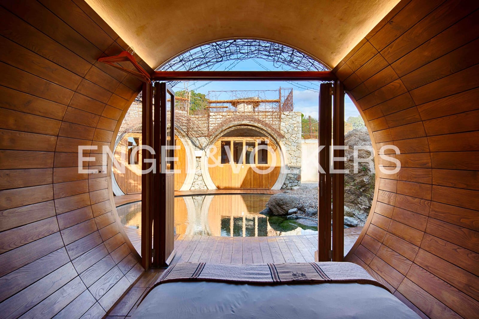 7 Zimmer Gewerbe zu verkaufen in Capmany mit Pool Garage - 1.450.000 € (Ref: 9528809)