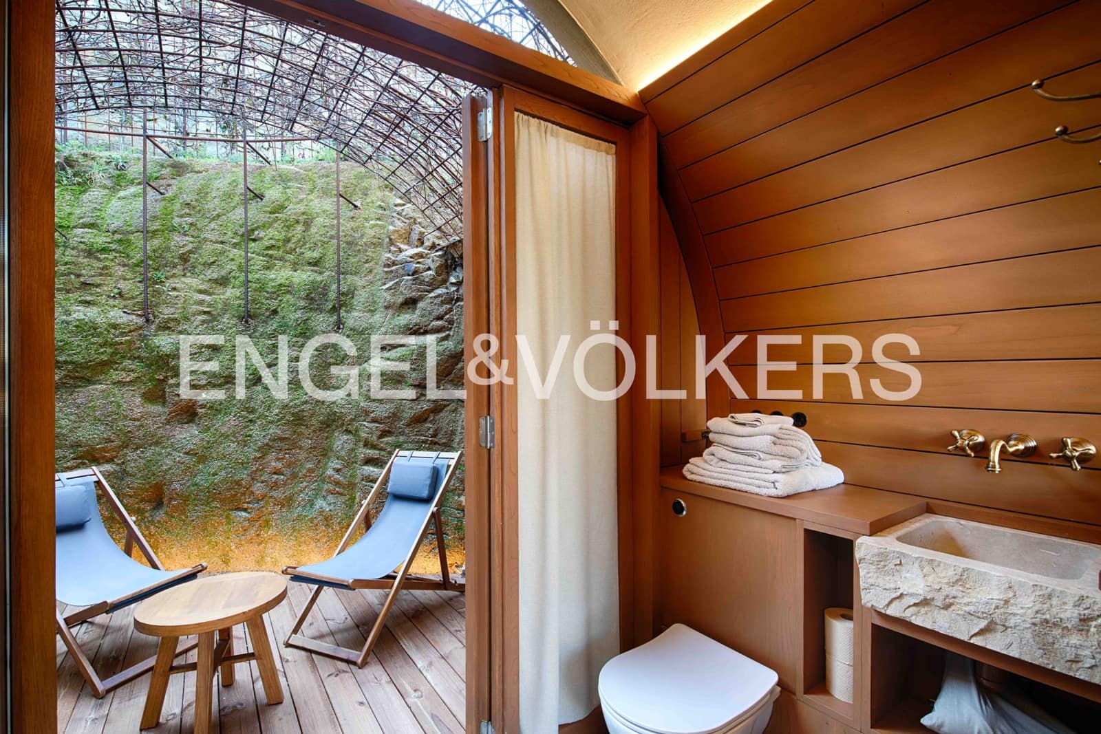 7 Zimmer Gewerbe zu verkaufen in Capmany mit Pool Garage - 1.450.000 € (Ref: 9528809)