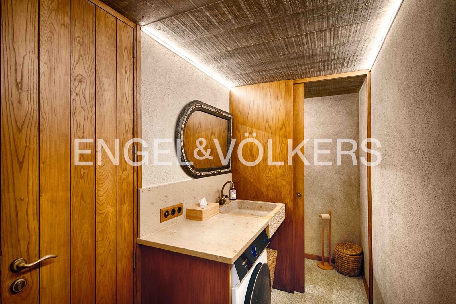 7 Zimmer Gewerbe zu verkaufen in Capmany mit Pool Garage - 1.450.000 € (Ref: 9528809)