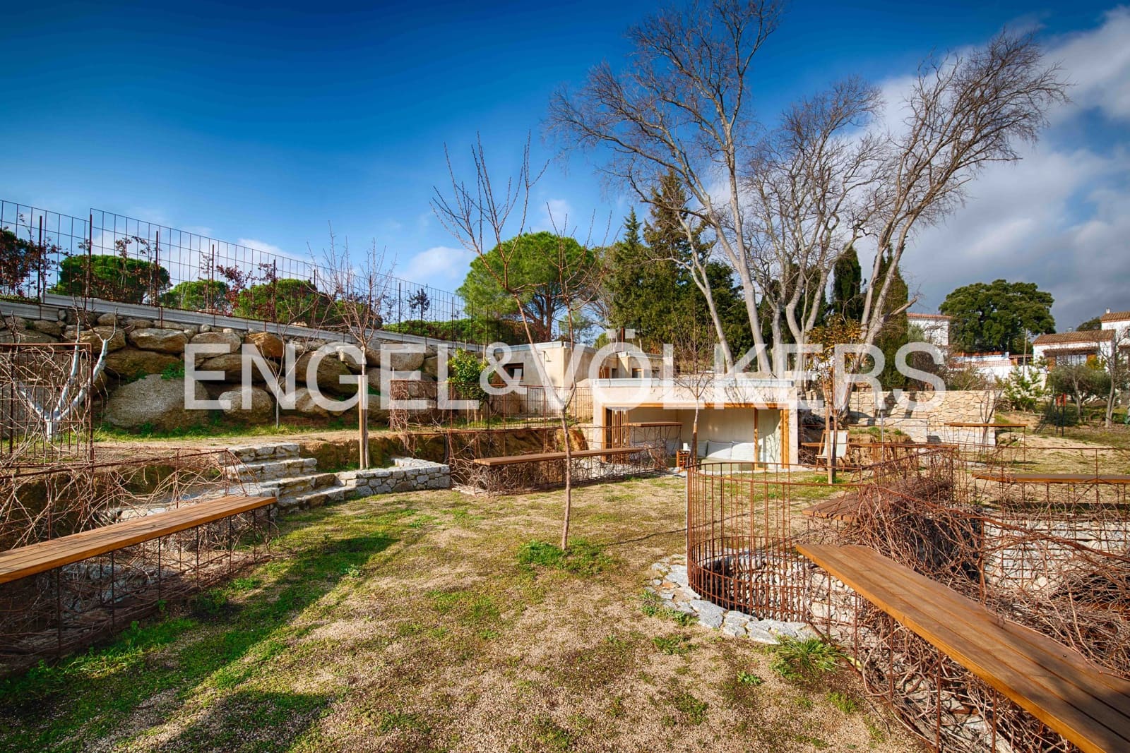 7 Zimmer Gewerbe zu verkaufen in Capmany mit Pool Garage - 1.450.000 € (Ref: 9528809)