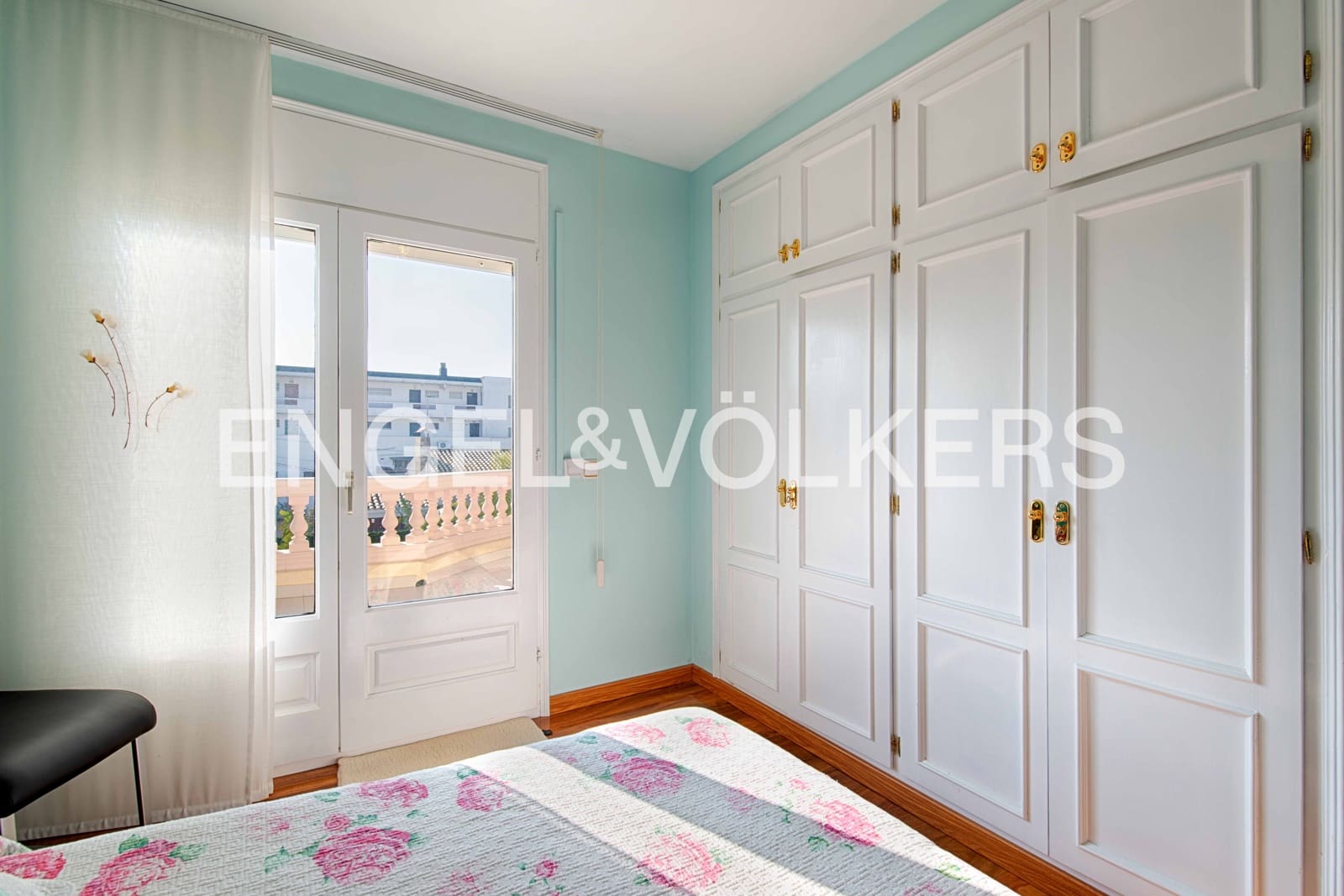 4 sovrum Villa till salu i Empuriabrava med pool garage - 525 000 € (Ref: 9532315)