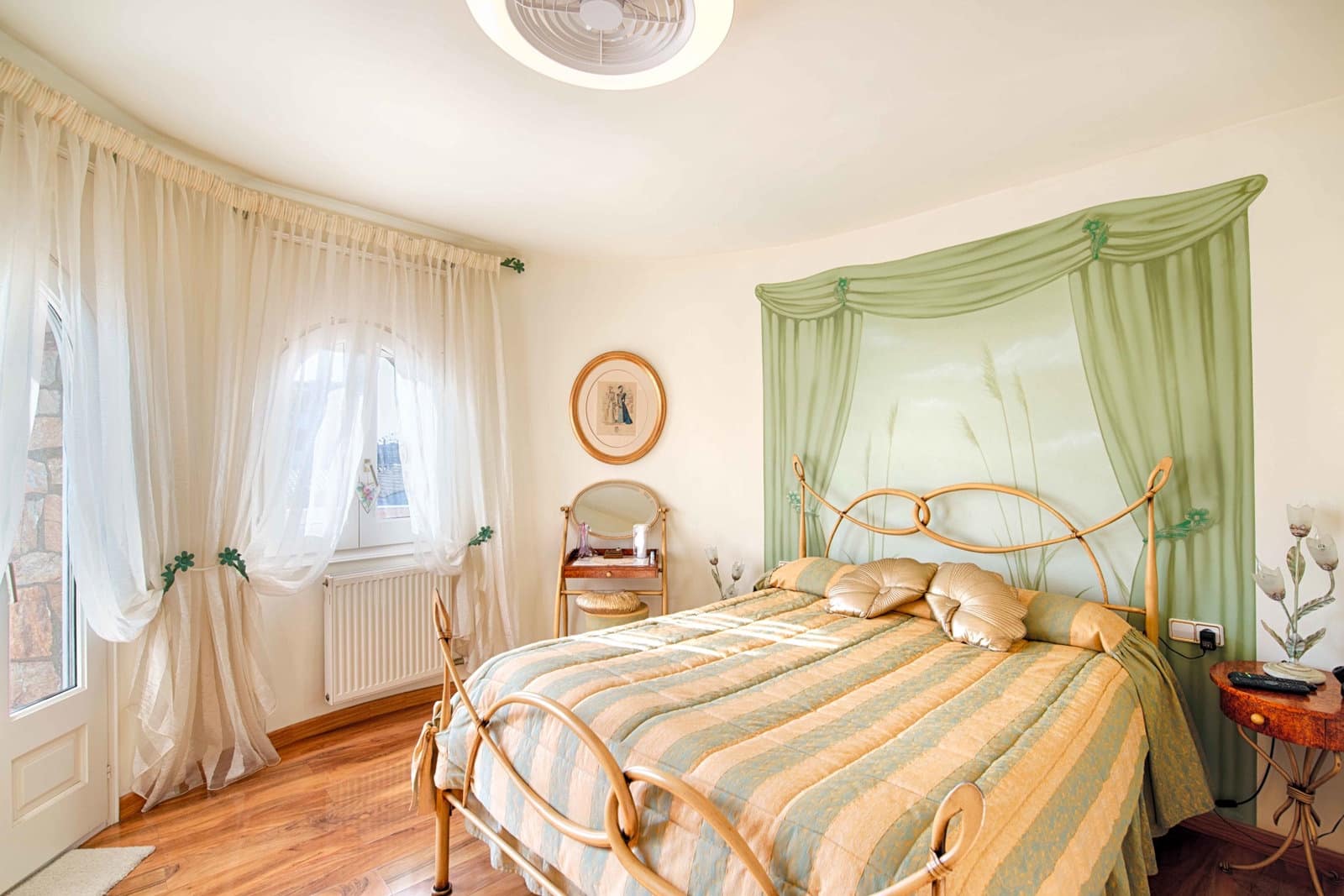4 chambre Villa/Maison à vendre à Empuriabrava avec piscine garage - 525 000 € (Ref: 9532315)