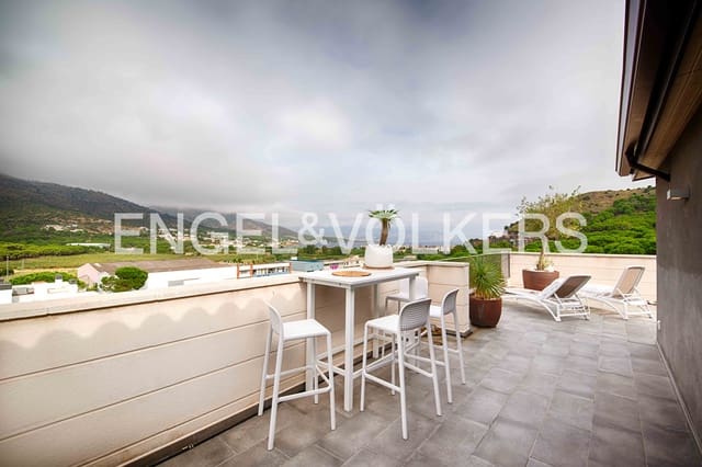 2 sovrum Takvåning till salu i El Port de la Selva med pool garage - 720 000 € (Ref: 9546991)