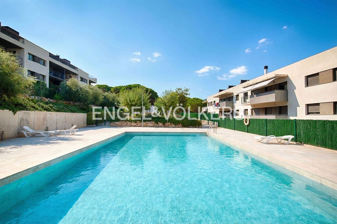 Ático de 2 habitaciones en El Port de la Selva en venta con piscina garaje - 640.000 € (Ref: 9546991)