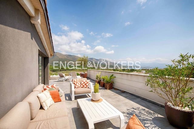 2 soveværelse Penthouse til salg i El Port de la Selva med swimmingpool garage - € 640.000 (Ref: 9546991)