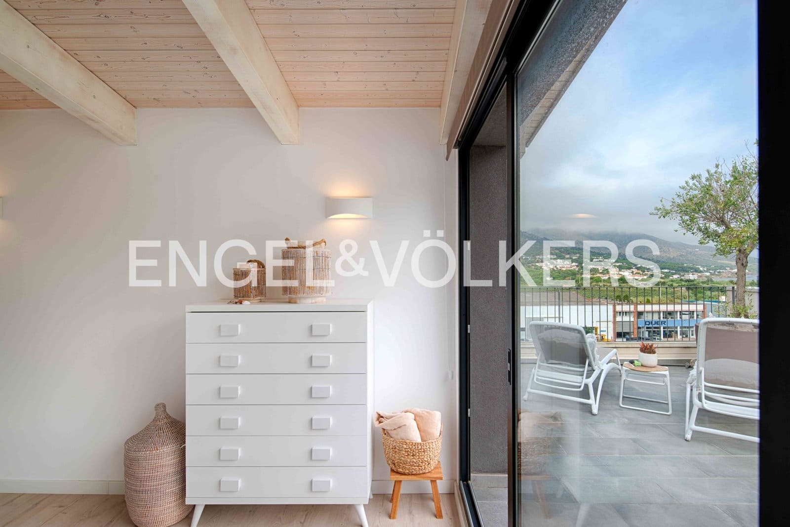 2 slaapkamer Penthouse te koop in El Port de la Selva met zwembad garage - € 640.000 (Ref: 9546991)