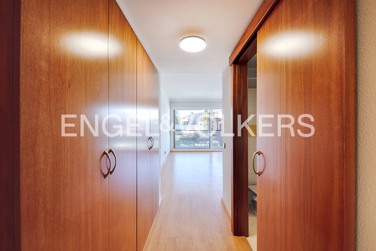 2 chambre Appartement à vendre à Empuriabrava avec piscine - 279 000 € (Ref: 9550307)