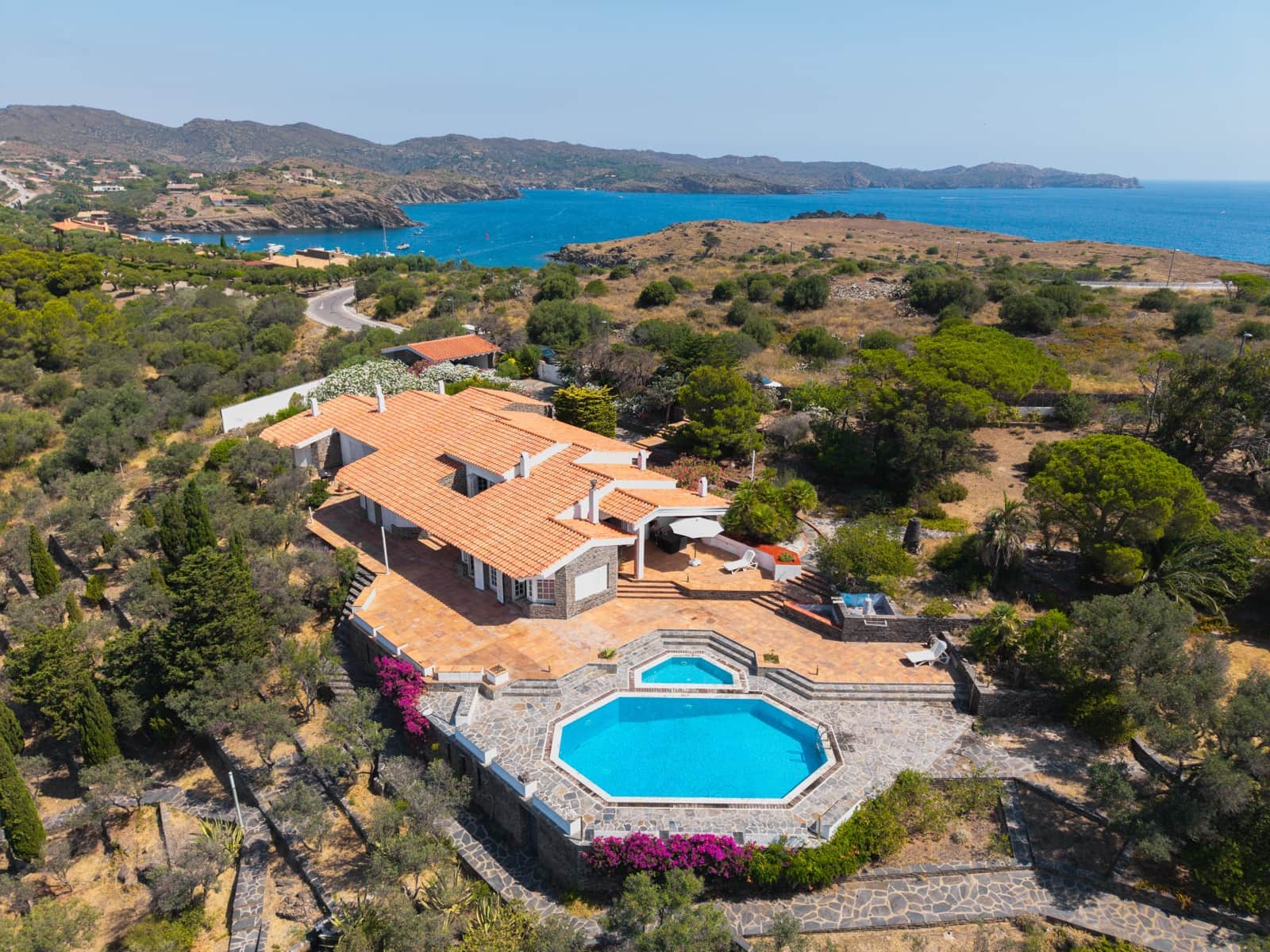8 soveværelse Villa til salg i Cadaques med swimmingpool - € 4.800.000 (Ref: 9559500)