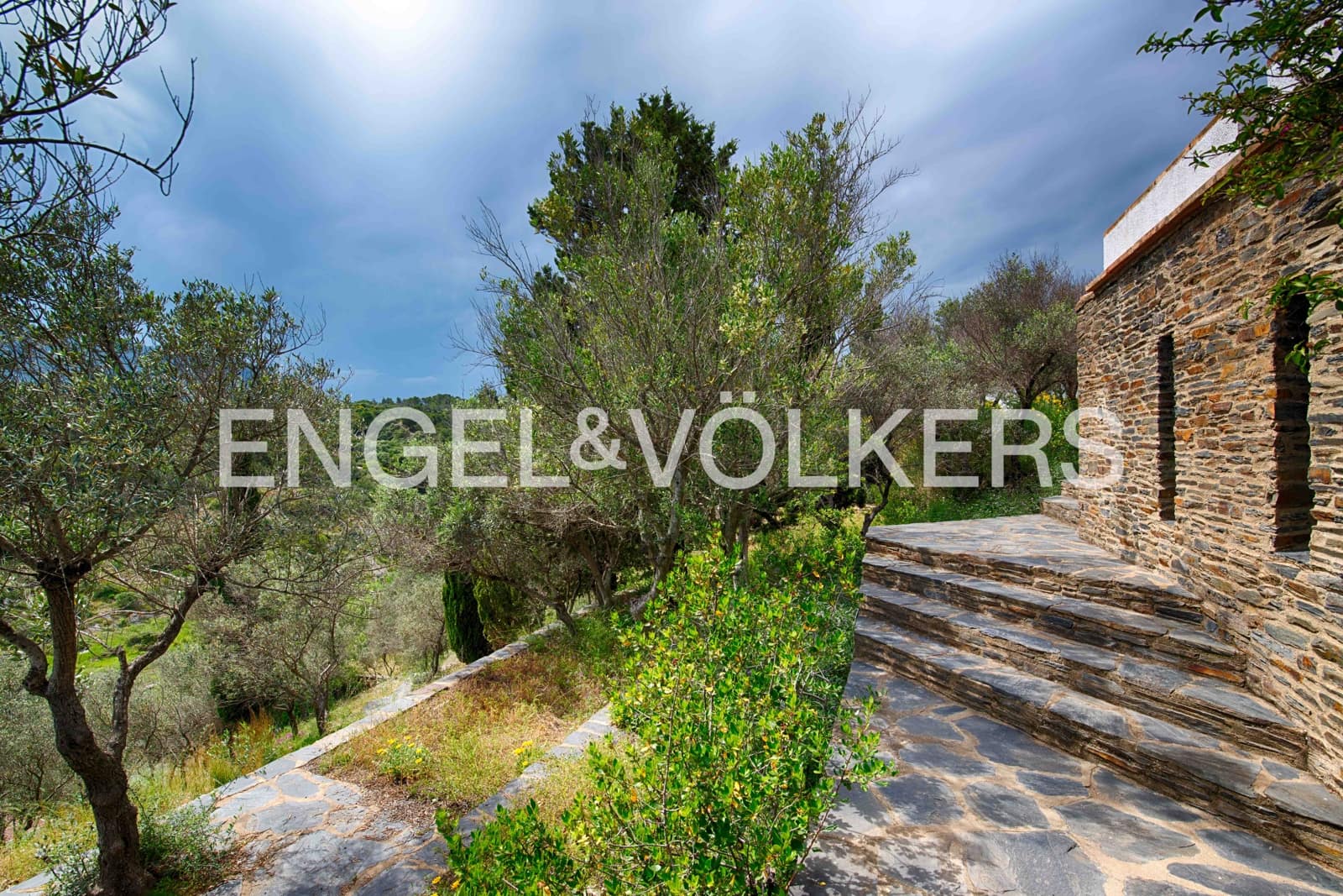 8 soveværelse Villa til salg i Cadaques med swimmingpool - € 4.800.000 (Ref: 9559500)