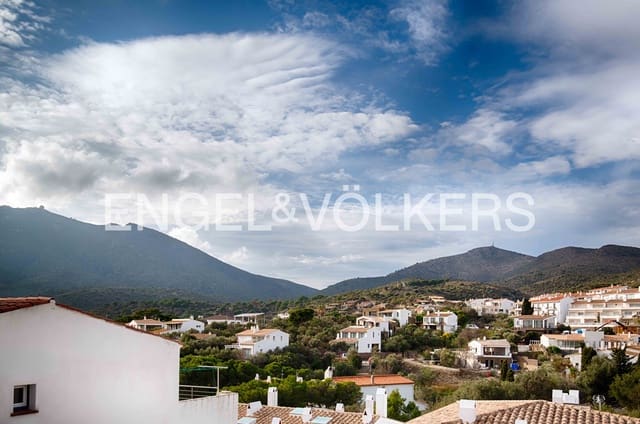 3 soveværelse Lejlighed til salg i Cadaqués - € 545.000 (Ref: 9559862)