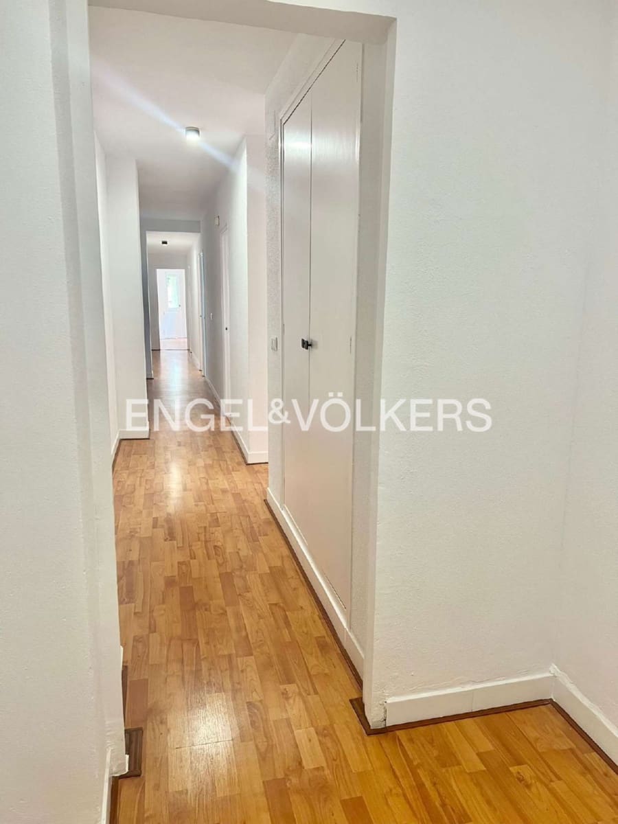 4 soverom Leilighet til salgs i Figueres - € 168 000 (Ref: 9563992)