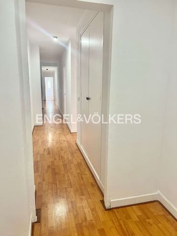 4 soverom Leilighet til salgs i Figueres - € 168 000 (Ref: 9563992)
