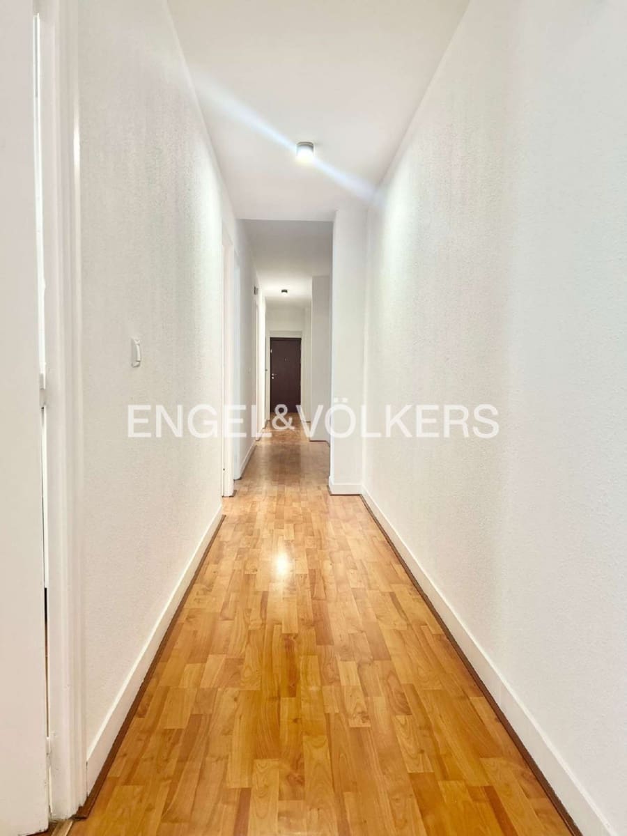 4 soverom Leilighet til salgs i Figueres - € 168 000 (Ref: 9563992)