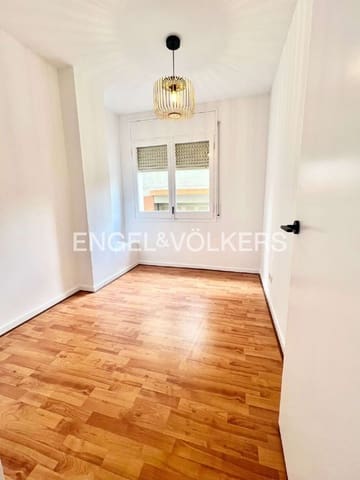 4 soverom Leilighet til salgs i Figueres - € 168 000 (Ref: 9563992)