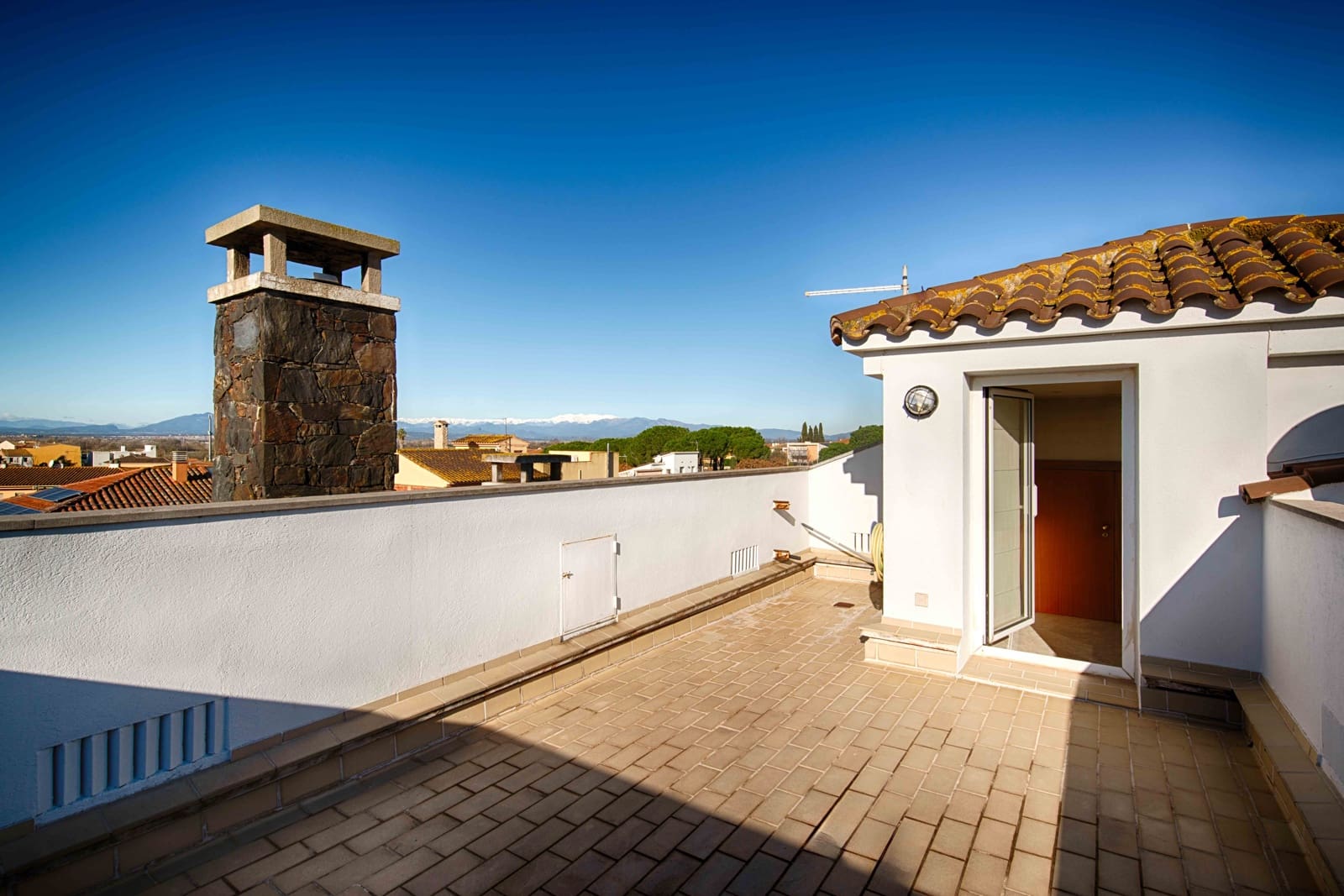 5 bedroom Villa for sale in Castello d'Empuries with pool garage - € 850,000 (Ref: 9585025)