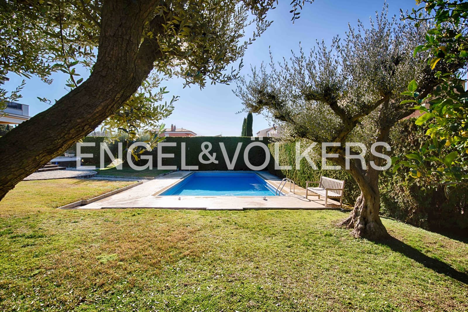 5 bedroom Villa for sale in Castello d'Empuries with pool garage - € 850,000 (Ref: 9585025)