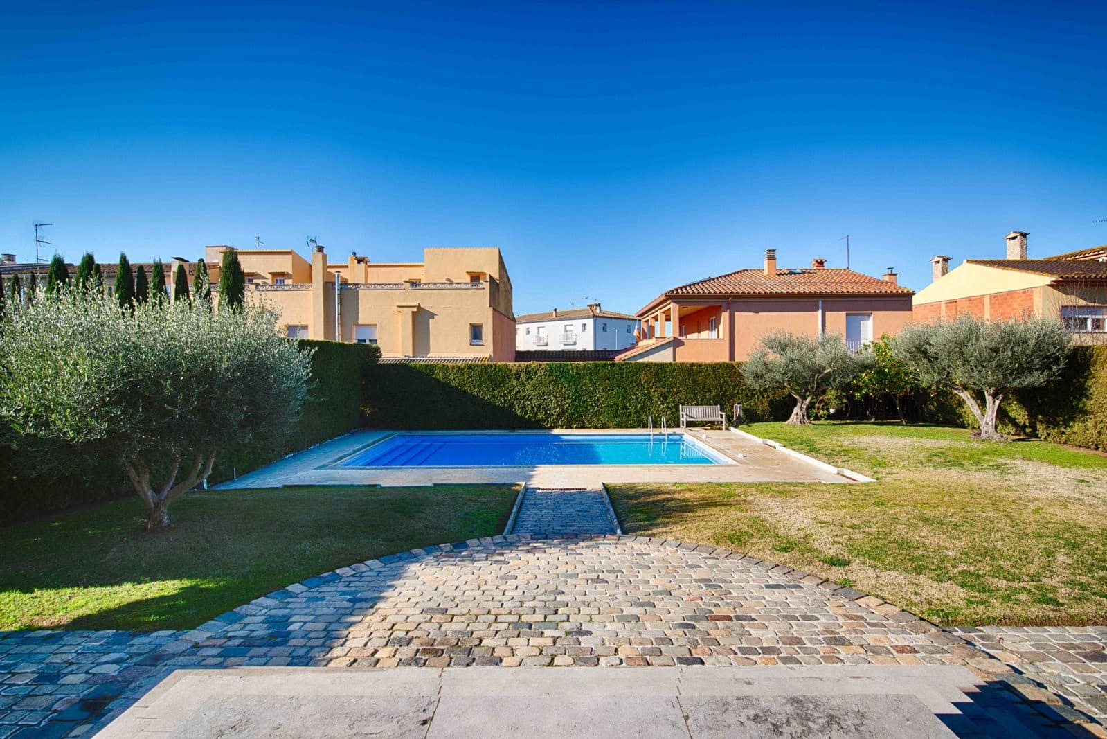 5 quarto Moradia para venda em Castello d'Empuries com piscina garagem - 750 000 € (Ref: 9585025)