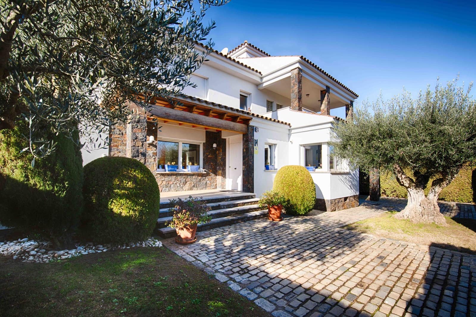 5 quarto Moradia para venda em Castello d'Empuries com piscina garagem - 750 000 € (Ref: 9585025)