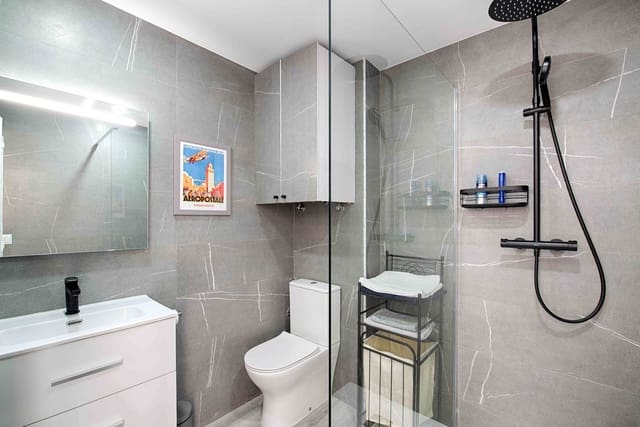 Leilighet til salgs i Empuriabrava, Castelló d'Empúries - € 129 000 (Ref: 9585026)