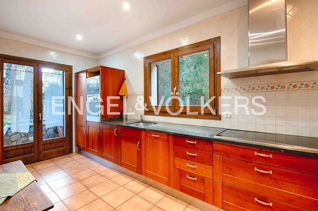 5 makuuhuone Huvila myytävänä paikassa Llançà mukana 
autotalli - 790 000 € (Ref: 9597159)