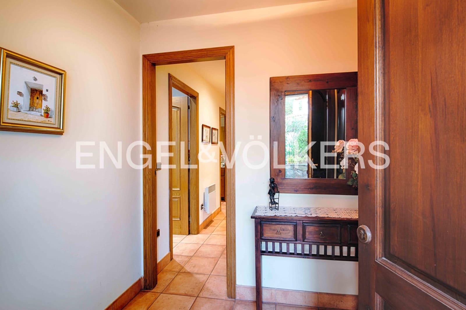 5 bedroom Villa for sale in Llanca with garage - € 770,000 (Ref: 9597159)