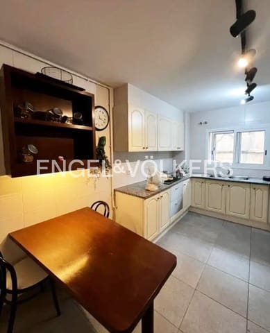 3 makuuhuone Huoneisto myytävänä paikassa Figueres - 255 000 € (Ref: 9610119)