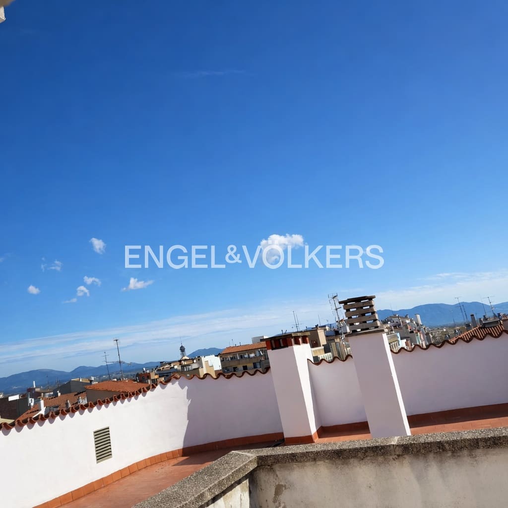 3 makuuhuone Huoneisto myytävänä paikassa Figueres - 255 000 € (Ref: 9610119)