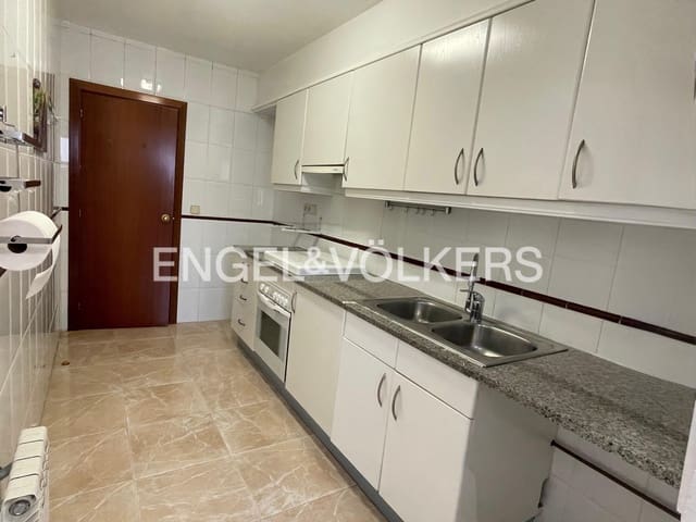 3 chambre Appartement à vendre à Figueres avec garage - 170 000 € (Ref: 9611907)