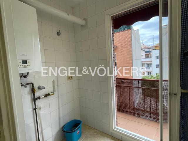 3 chambre Appartement à vendre à Figueres avec garage - 170 000 € (Ref: 9611907)