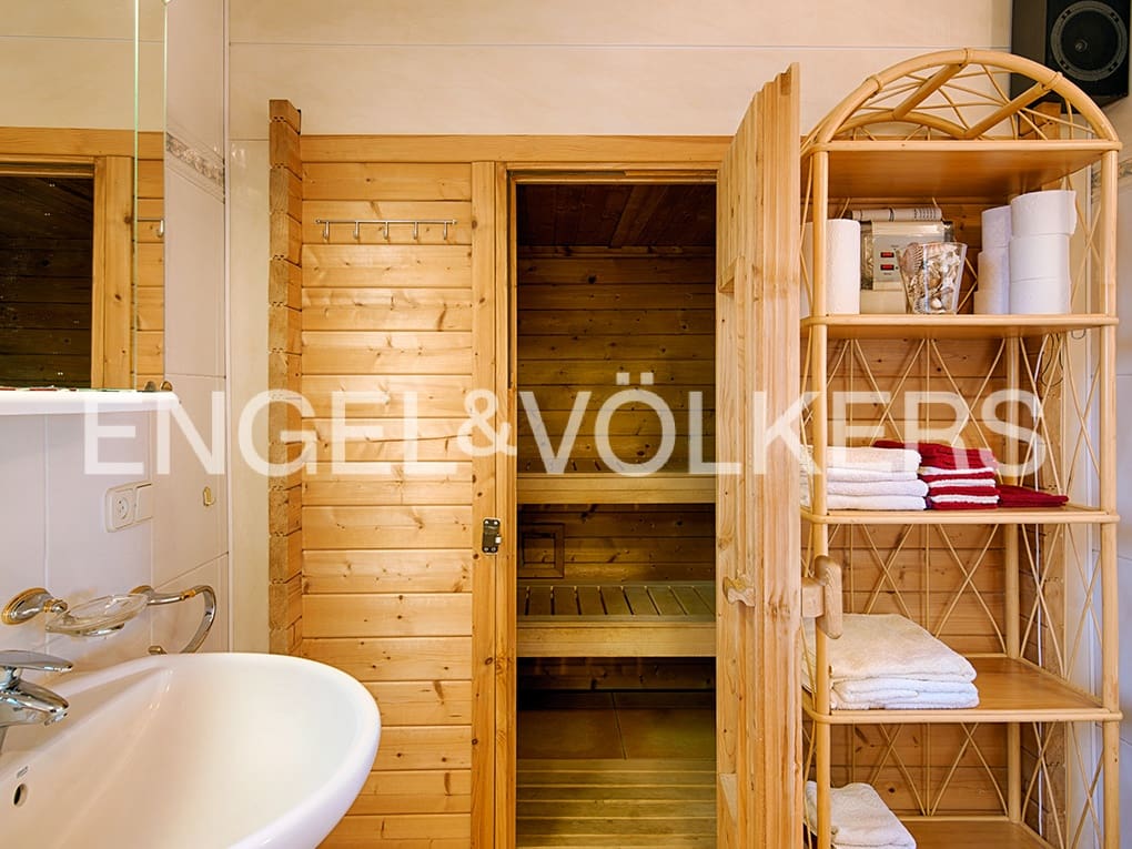 3 bedroom Villa for sale in Palau-saverdera with pool garage - € 590,000 (Ref: 9612046)