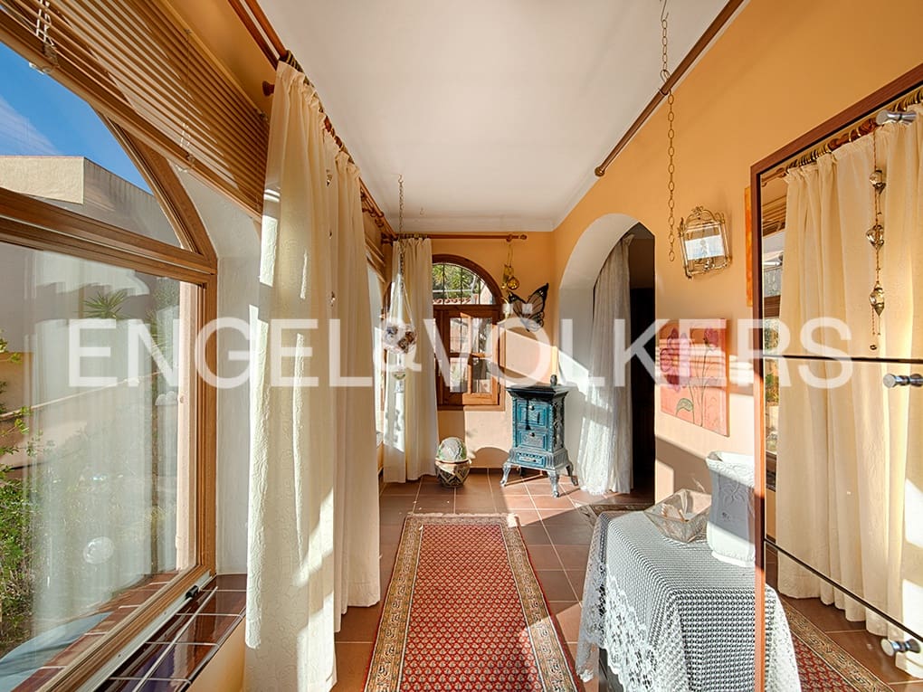 3 bedroom Villa for sale in Palau-saverdera with pool garage - € 590,000 (Ref: 9612046)