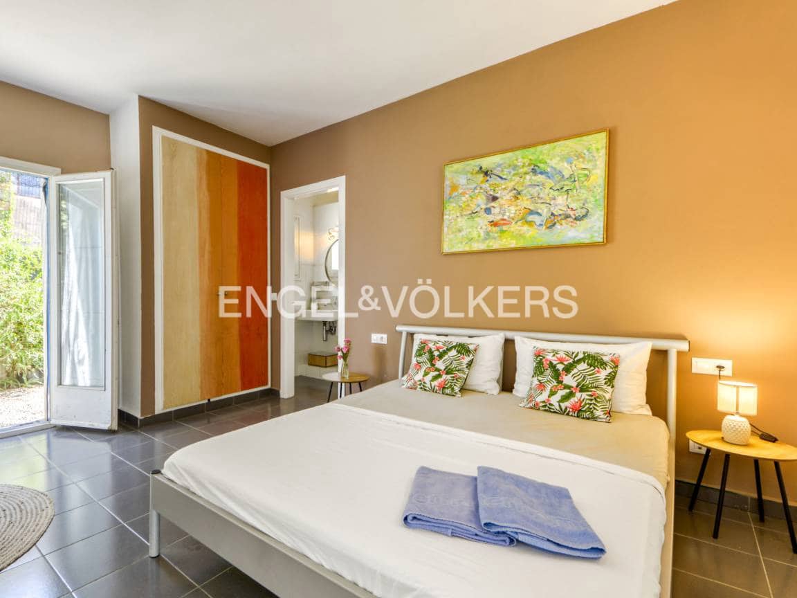 4 bedroom Villa for sale in Fortia with pool garage - € 490,000 (Ref: 9618116)