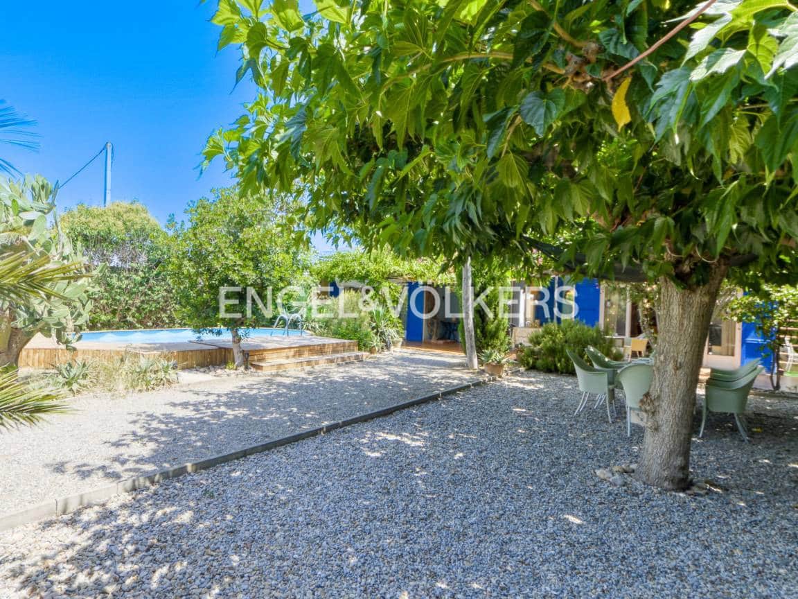 4 bedroom Villa for sale in Fortia with pool garage - € 490,000 (Ref: 9618116)