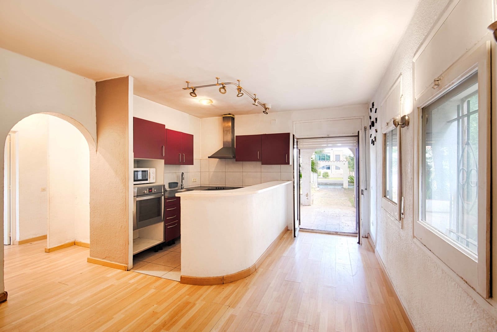 3 makuuhuone Huvila myytävänä paikassa Empuriabrava - 680 000 € (Ref: 9654218)