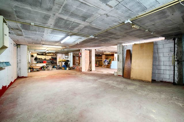 Garasje til salgs i Empuriabrava, Castelló d'Empúries - € 230 000 (Ref: 9657905)