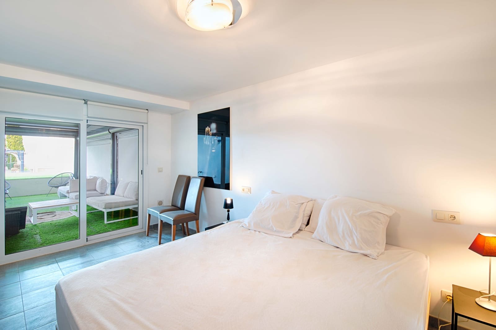 4 bedroom Villa for sale in Empuriabrava with pool garage - € 1,000,000 (Ref: 9657906)