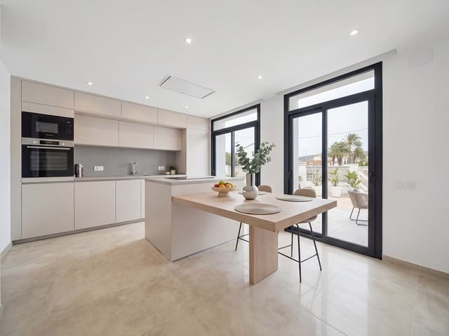 3 soveværelse Villa til salg i Empuriabrava, Castelló d'Empúries med swimmingpool garage - € 630.000 (Ref: 9657907)