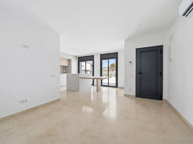 3 soveværelse Villa til salg i Empuriabrava, Castelló d'Empúries med swimmingpool garage - € 630.000 (Ref: 9657907)