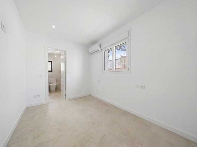 3 soveværelse Villa til salg i Empuriabrava, Castelló d'Empúries med swimmingpool garage - € 630.000 (Ref: 9657907)