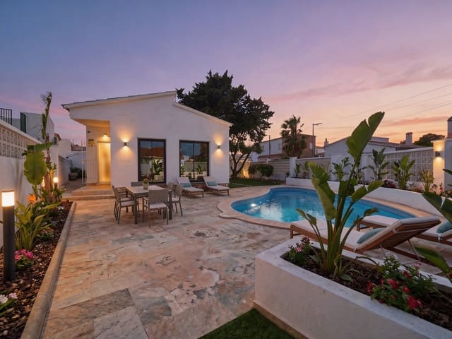 3 soverom Villa til salgs i Empuriabrava, Castelló d'Empúries med svømmebasseng garasje - € 630 000 (Ref: 9657907)