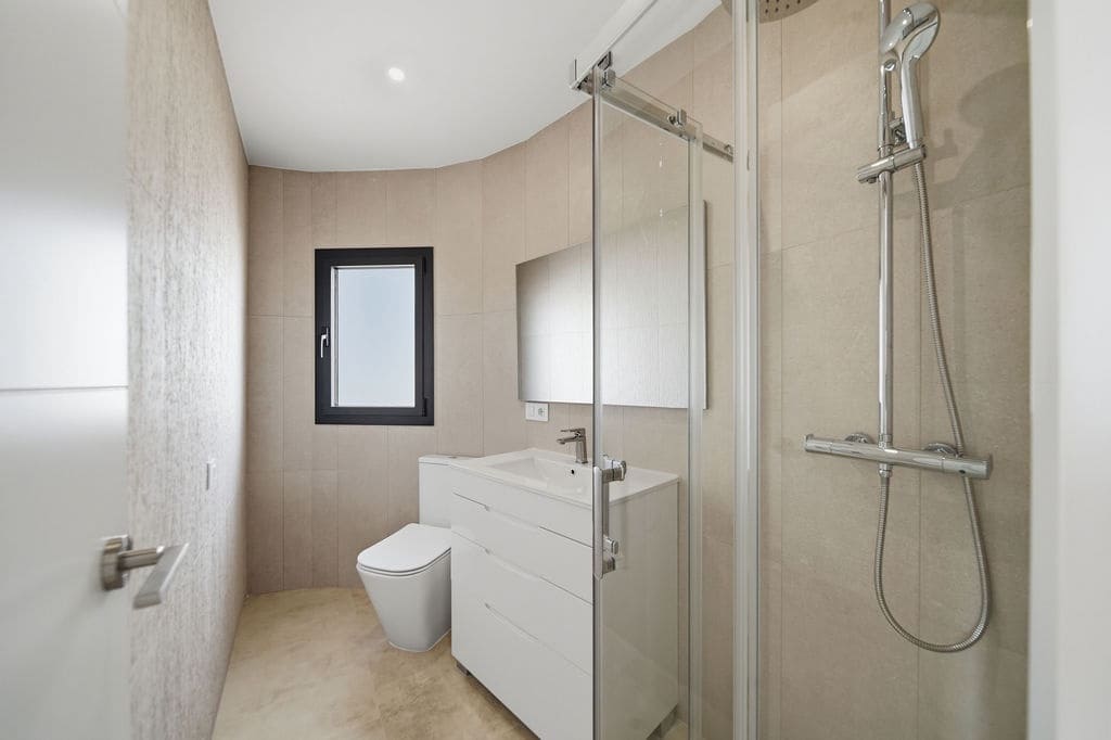 3 quarto Moradia para venda em Empuriabrava com piscina garagem - 630 000 € (Ref: 9657907)