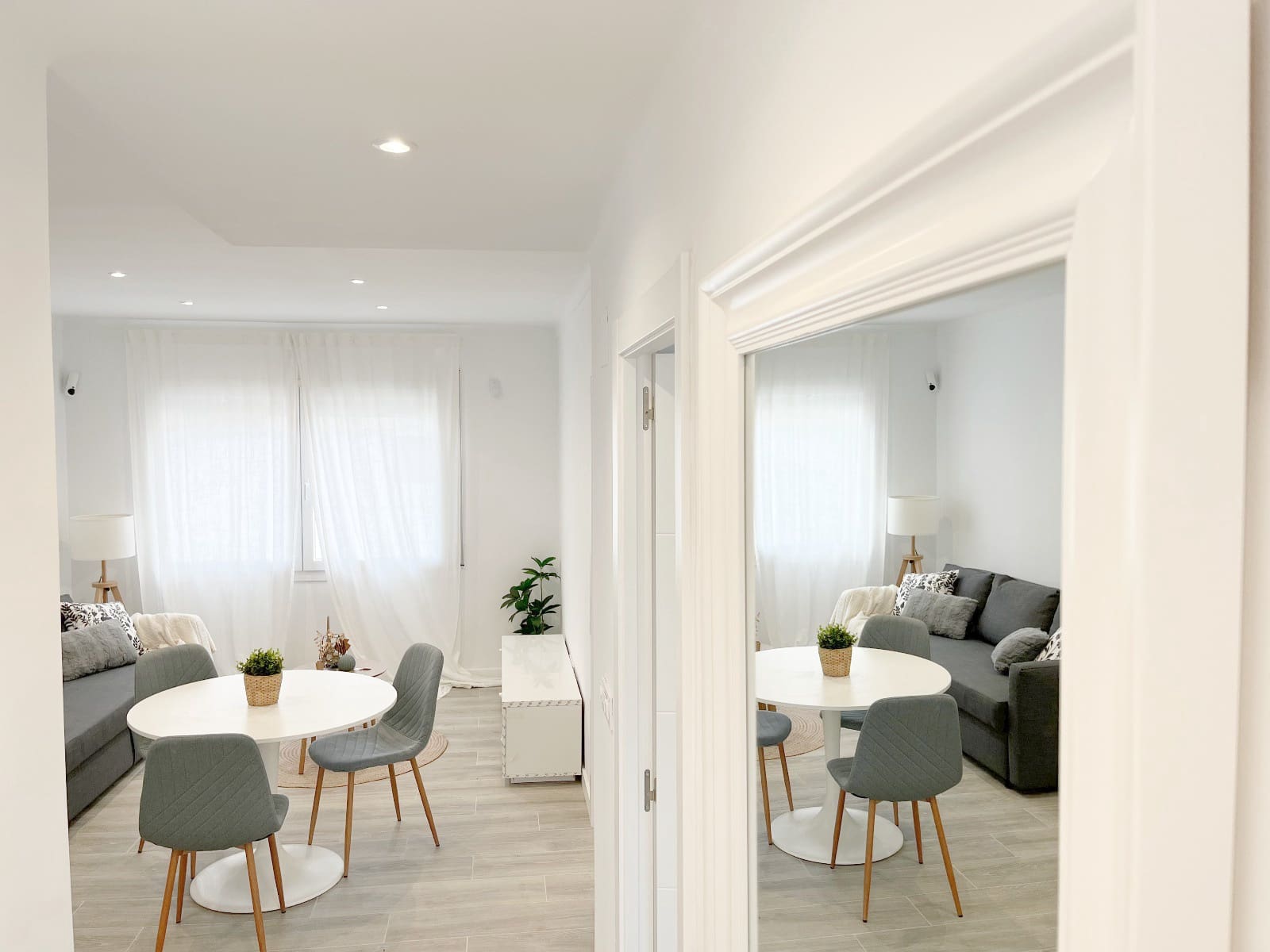 Apartamento de 2 habitaciones en Empuriabrava en venta con piscina garaje - 299.000 € (Ref: 9665312)