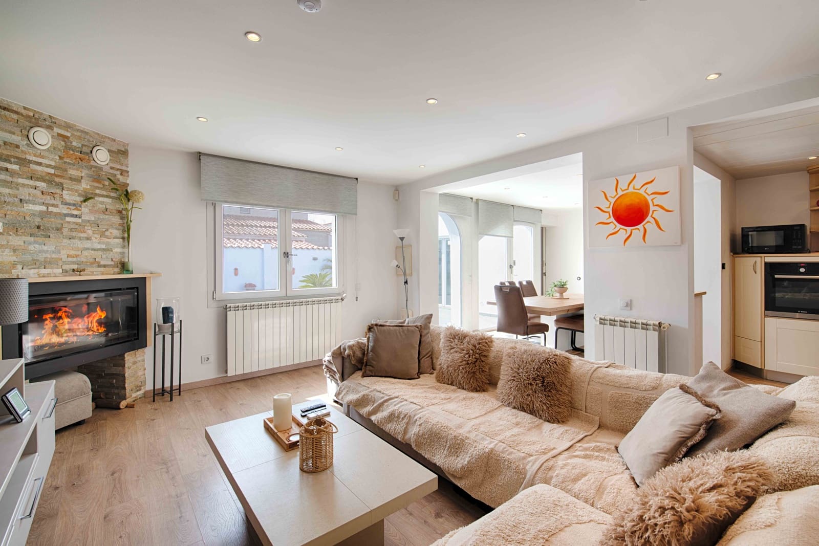 Chalet de 4 habitaciones en Empuriabrava en venta con piscina garaje - 680.000 € (Ref: 9676496)